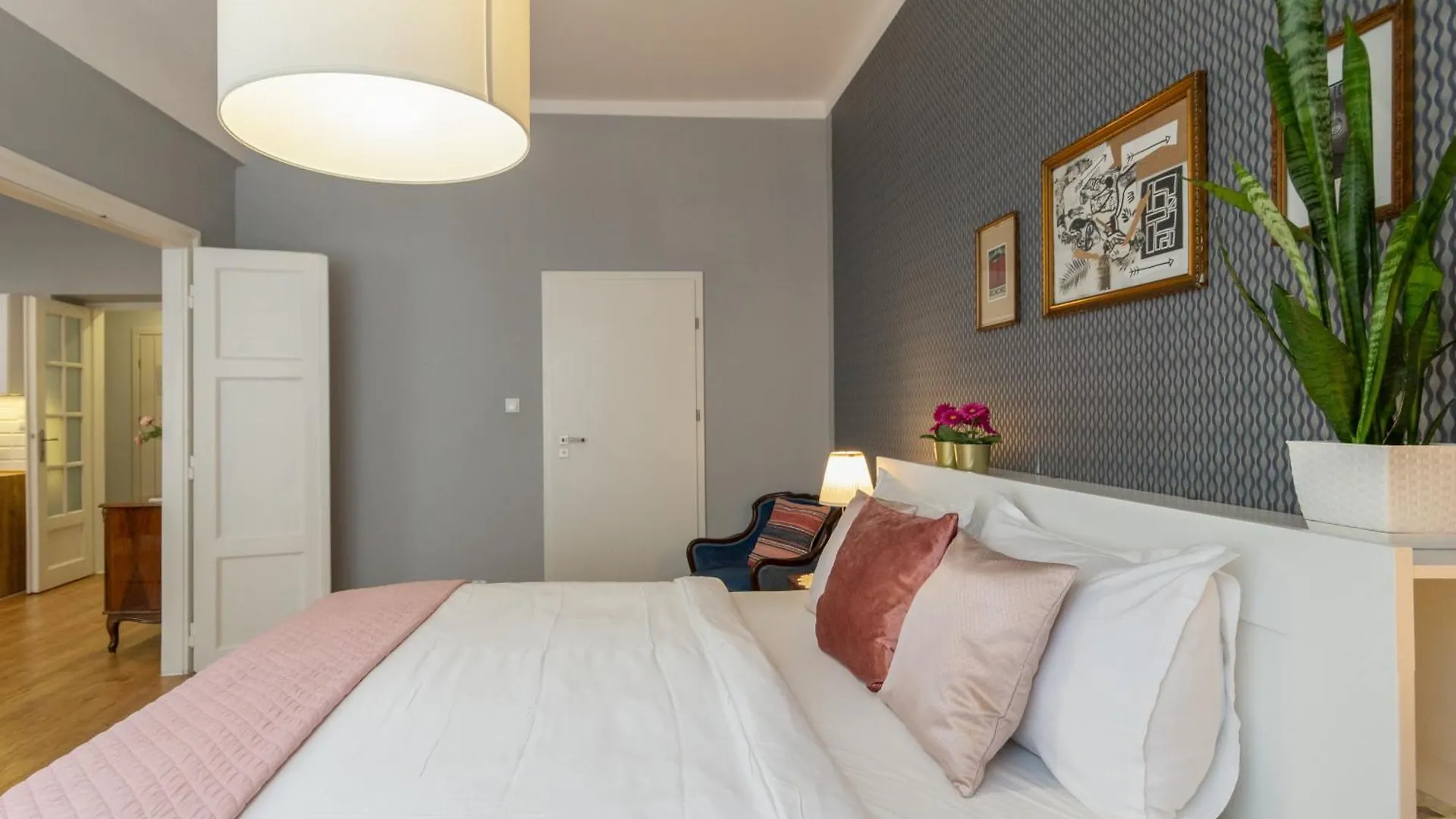 Smile Apartments Center Krakow Old Town