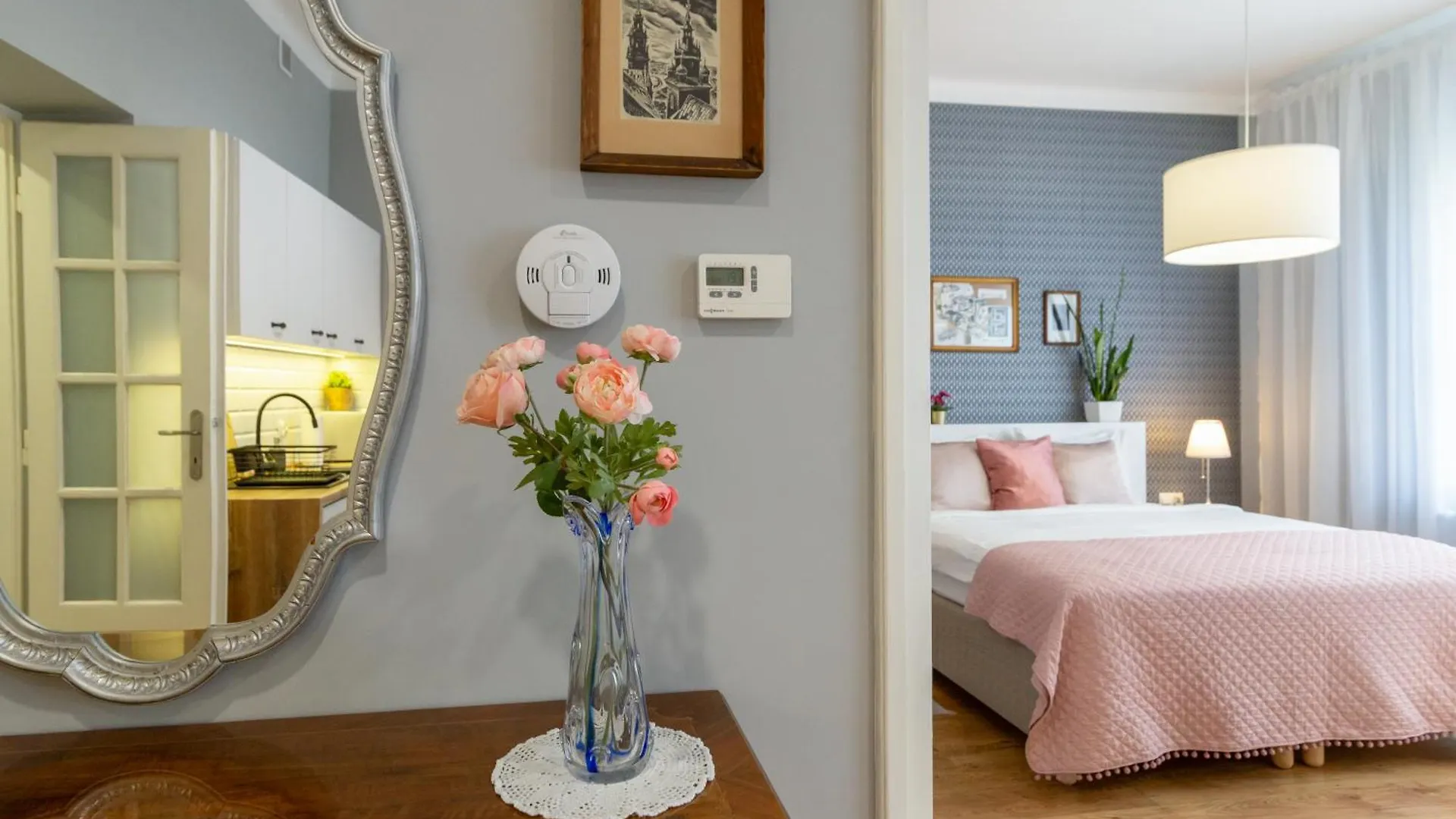 Smile Apartments Center Krakow Old Town