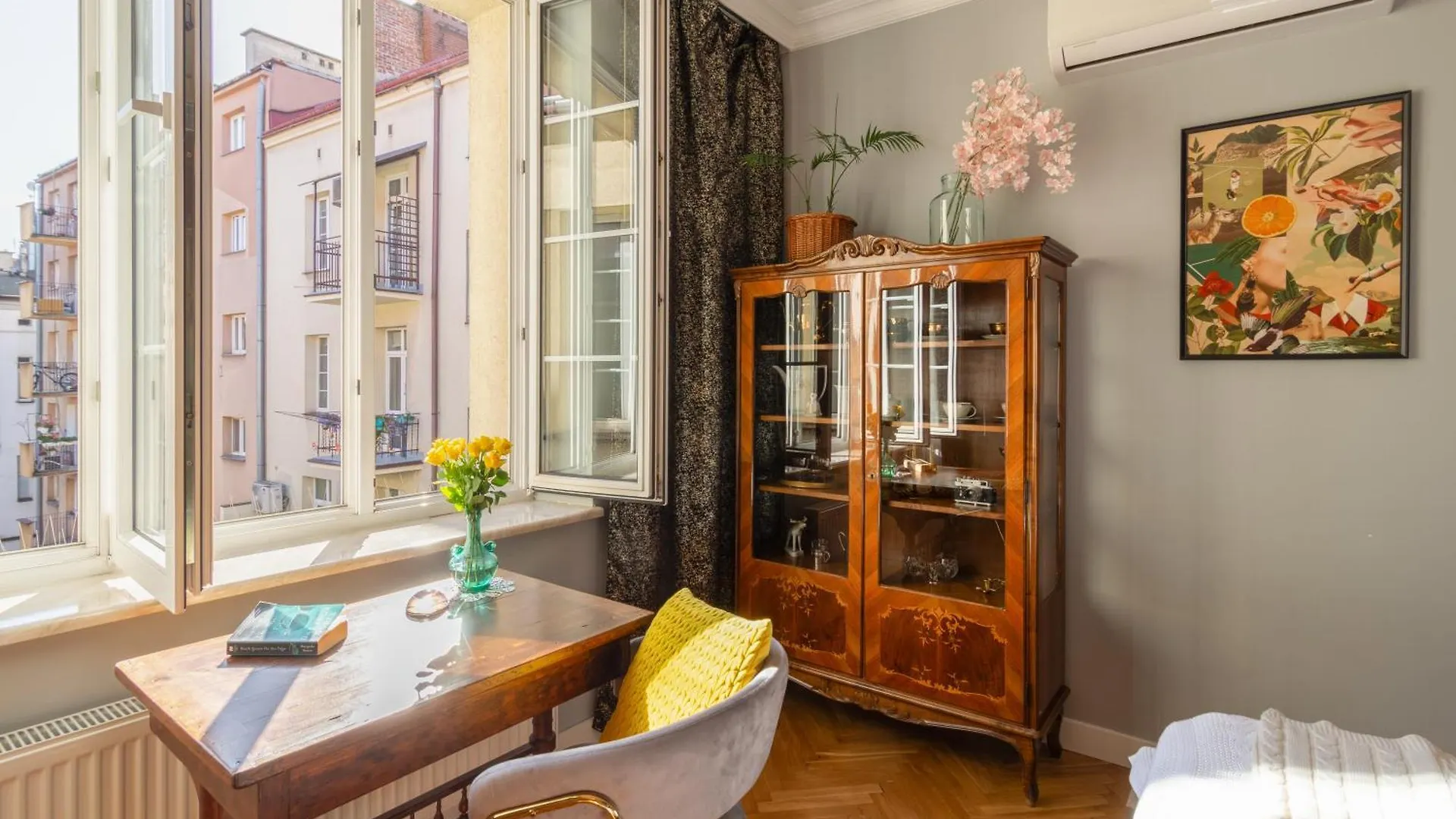Smile Apartments Center Krakow Old Town Poland